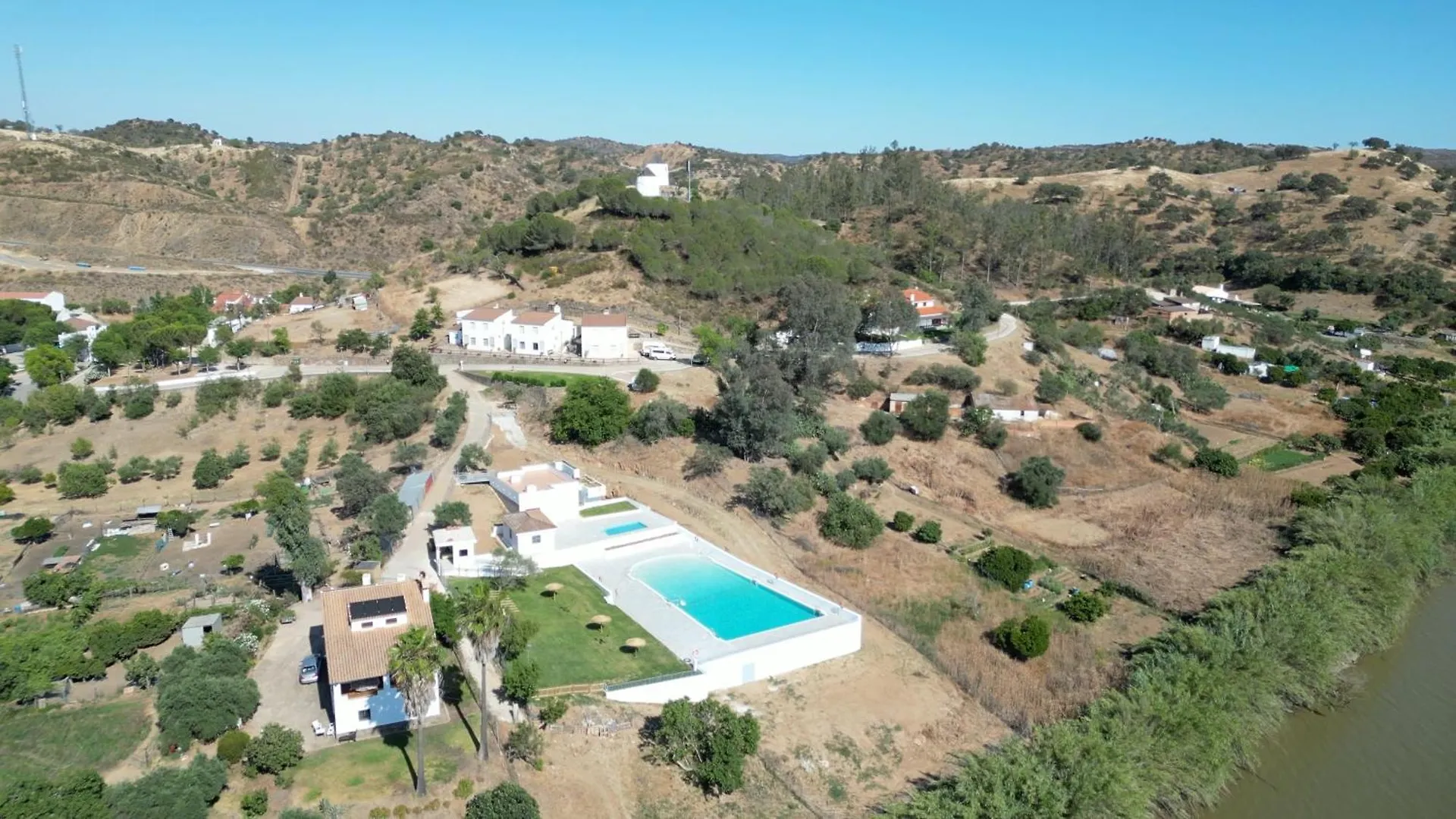 Los Molinos Sanlúcar de Guadiana Pensión